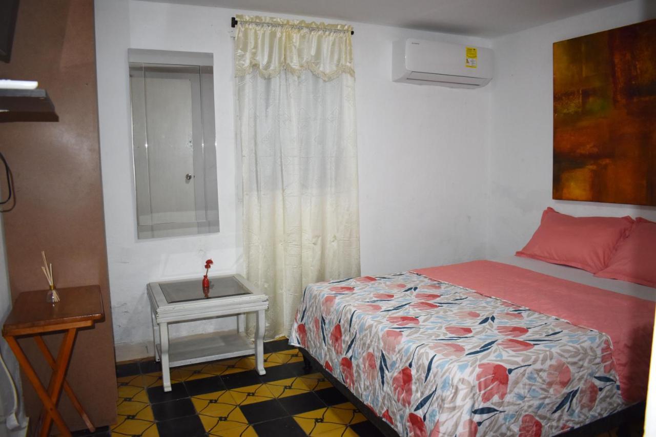 Casa Hostal Kristalu Cartagena Eksteriør billede