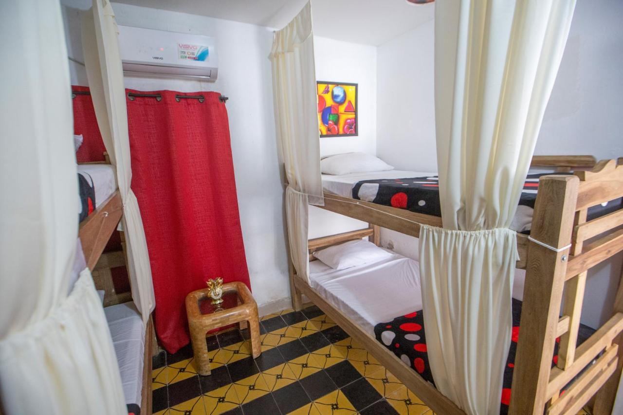 Casa Hostal Kristalu Cartagena Eksteriør billede