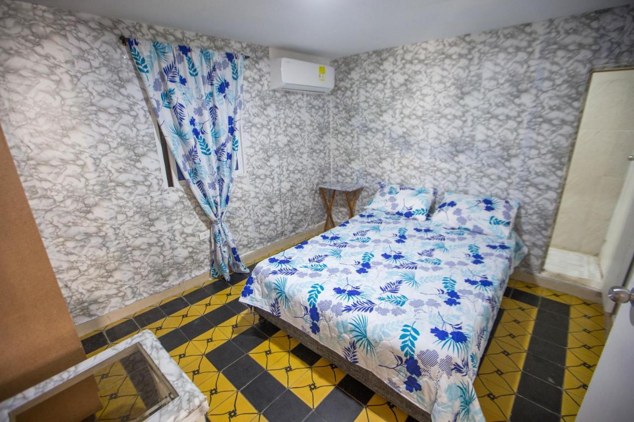 Casa Hostal Kristalu Cartagena Eksteriør billede